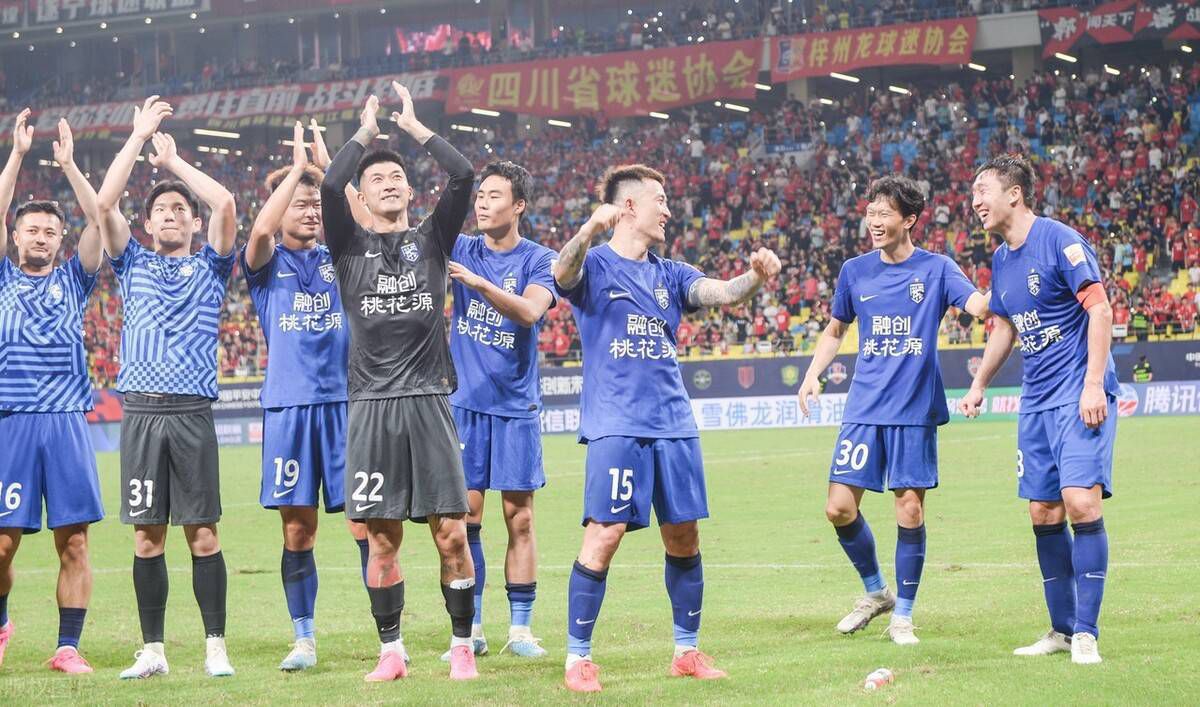 全场比赛结束，国际米兰2-0莱切。